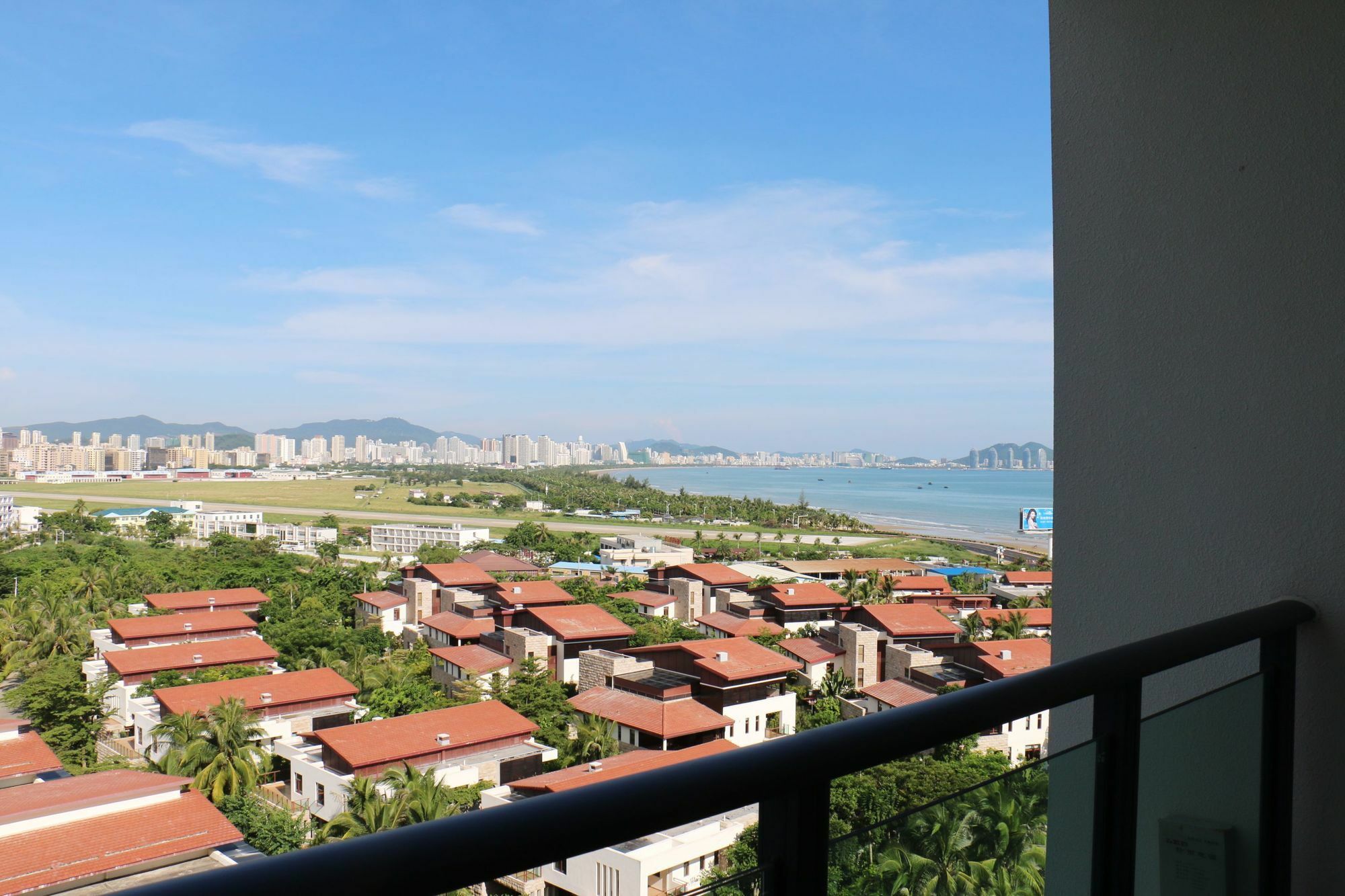Sisuo Seaview Hotel Sanya Exterior foto